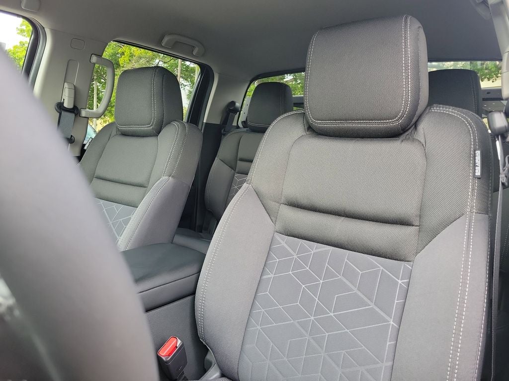 2025 Nissan Frontier SV NISMO