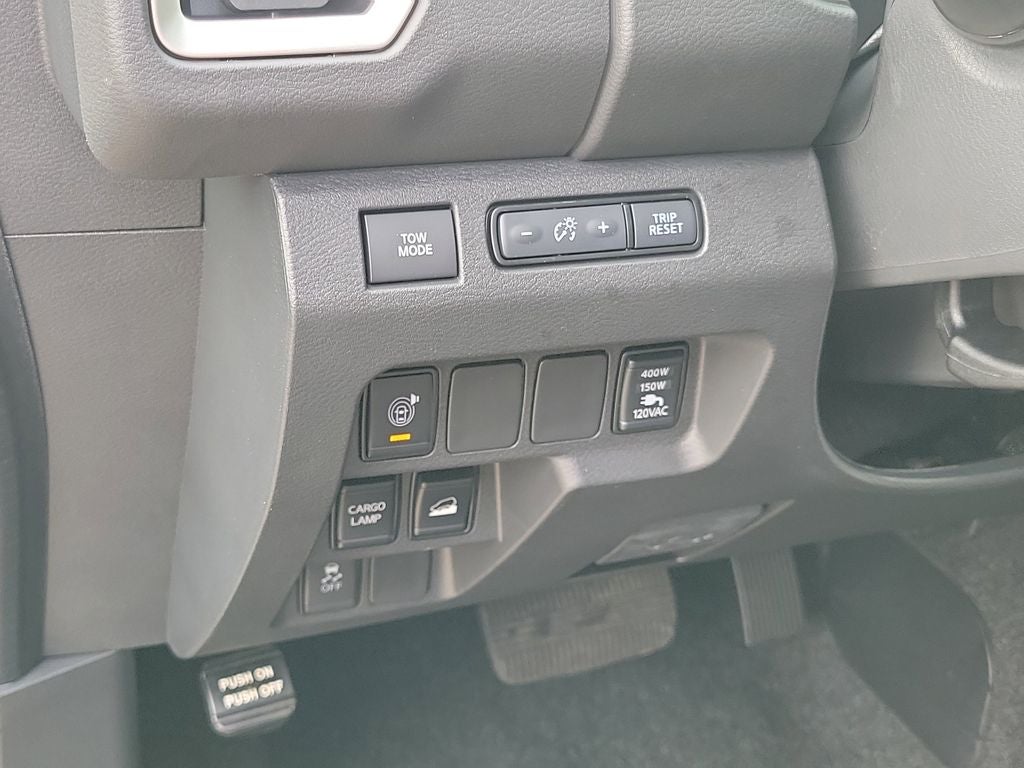 2025 Nissan Frontier SV NISMO