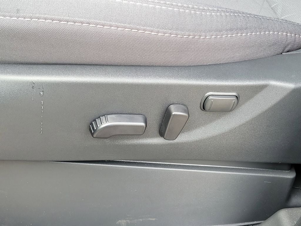 2025 Nissan Frontier SV NISMO