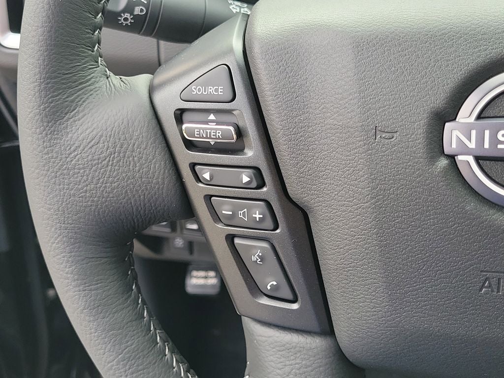 2025 Nissan Frontier SV NISMO