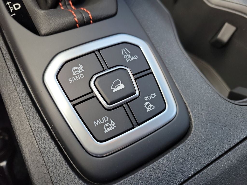 2026 Nissan Frontier PRO-4X Premium