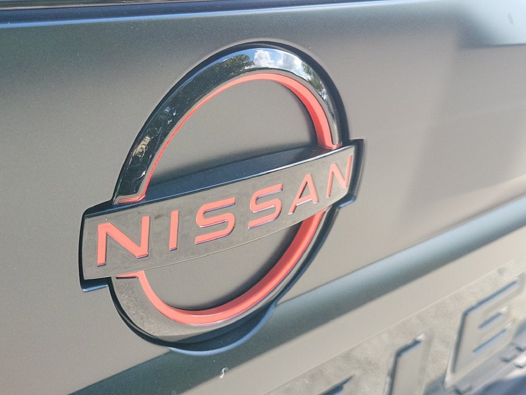2027 Nissan Frontier PRO-4X Premium