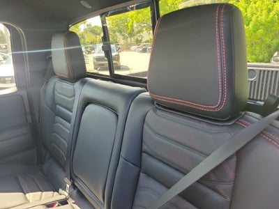 2027 Nissan Frontier PRO-4X Premium
