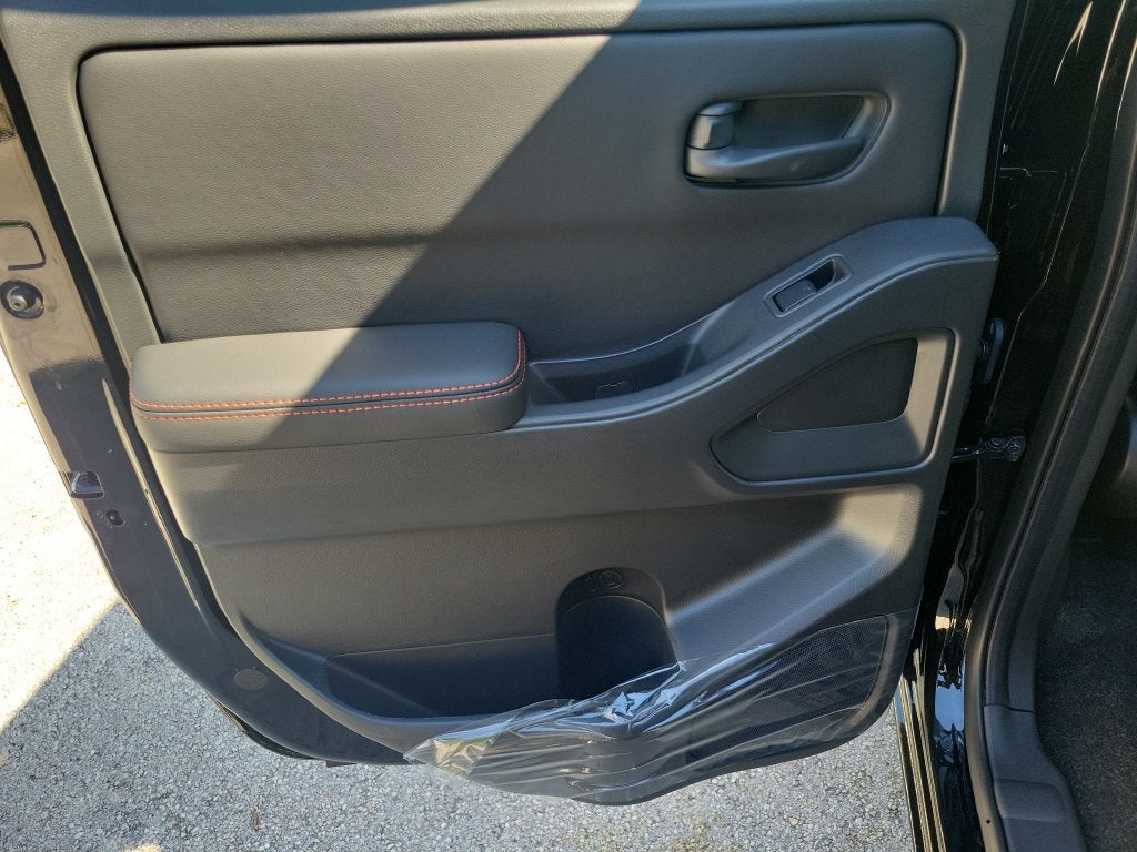 2027 Nissan Frontier PRO-4X Premium