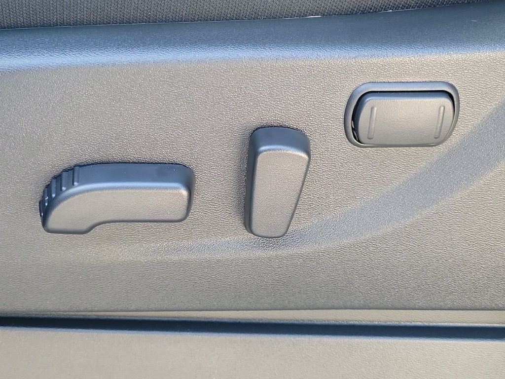 2027 Nissan Frontier PRO-4X Premium