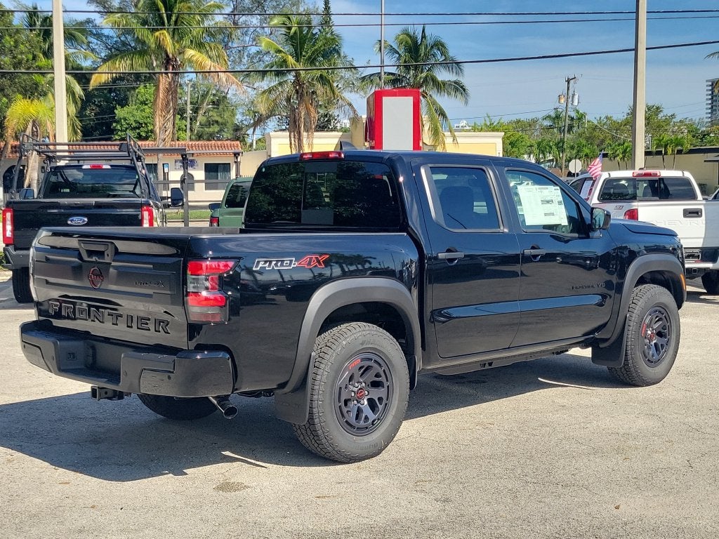 2027 Nissan Frontier PRO-4X Premium
