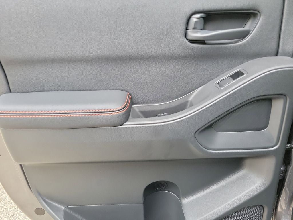 2026 Nissan Frontier PRO-4X CONVENIENCE