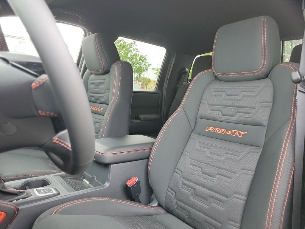 2026 Nissan Frontier PRO-4X CONVENIENCE