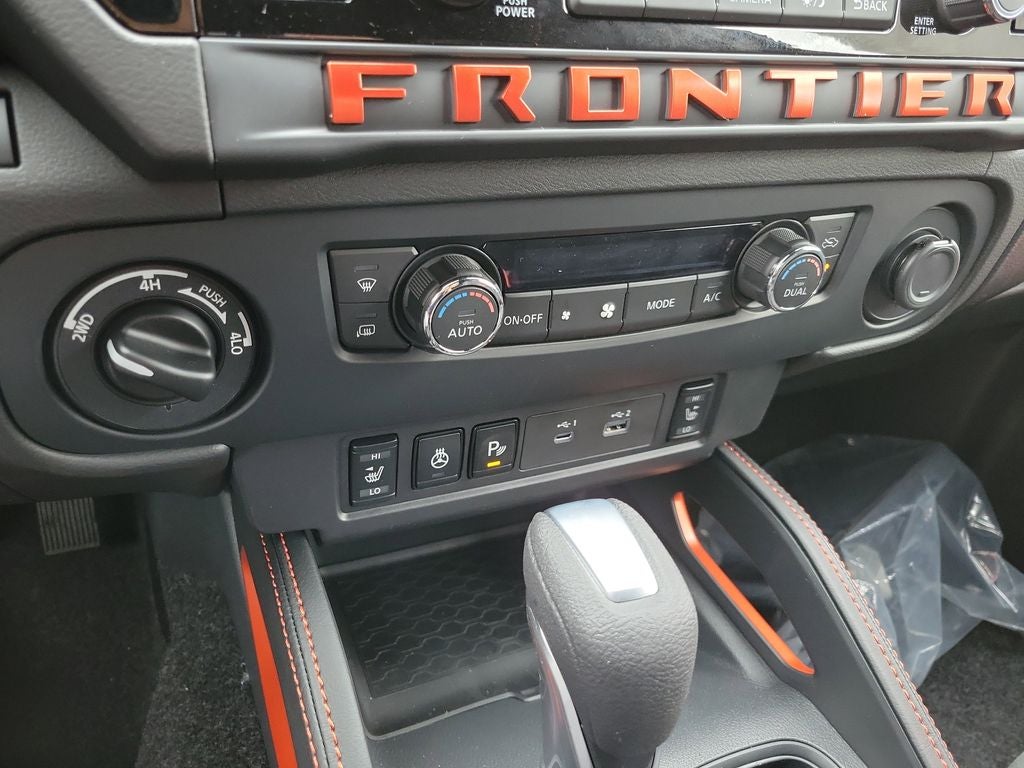 2026 Nissan Frontier PRO-4X CONVENIENCE