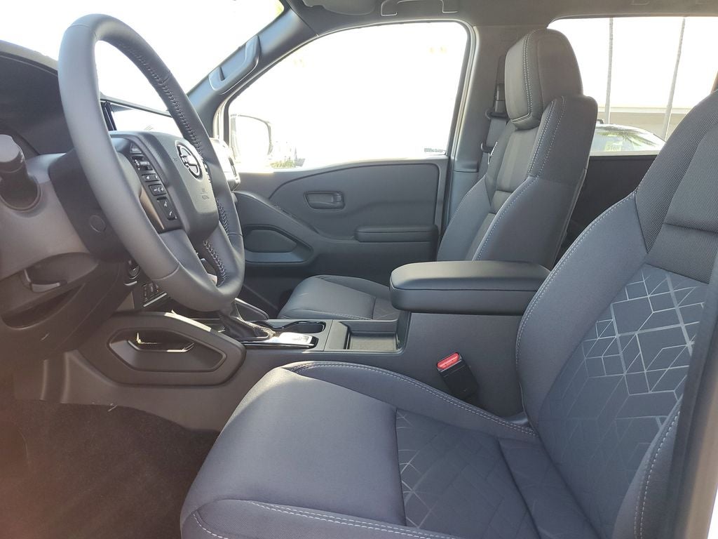 2026 Nissan Frontier SV Convenience