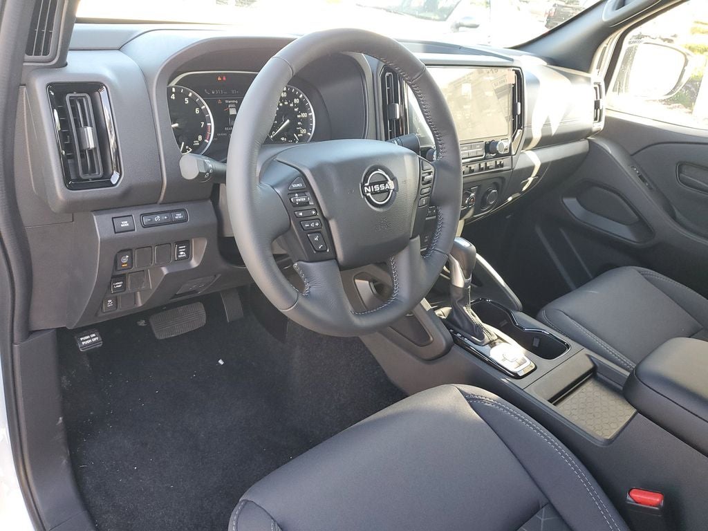 2026 Nissan Frontier SV Convenience