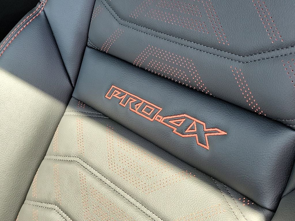 2026 Nissan Frontier PRO-4X CONVENIENCE