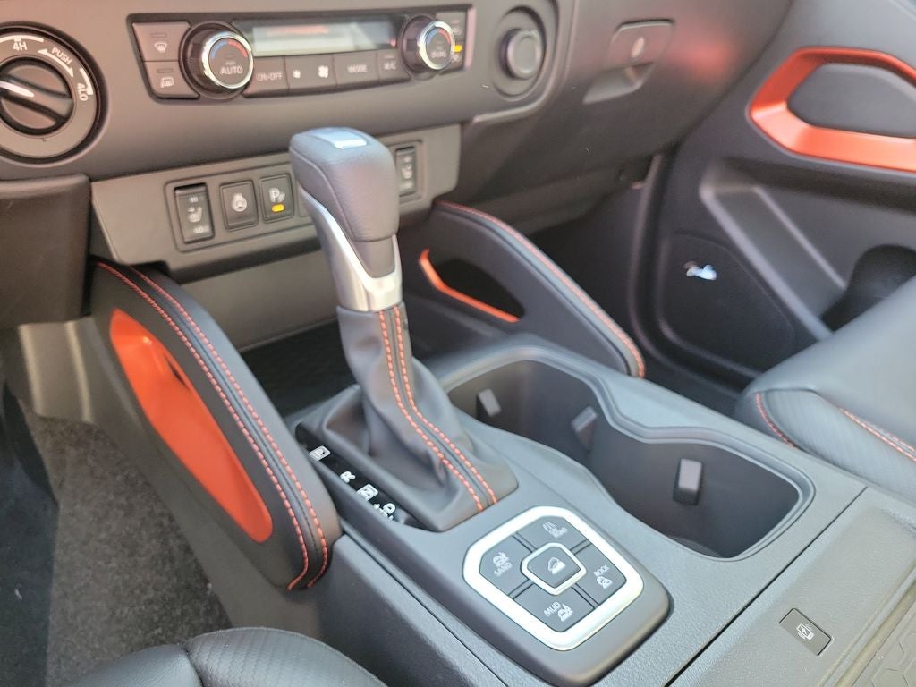 2026 Nissan Frontier PRO-4X CONVENIENCE