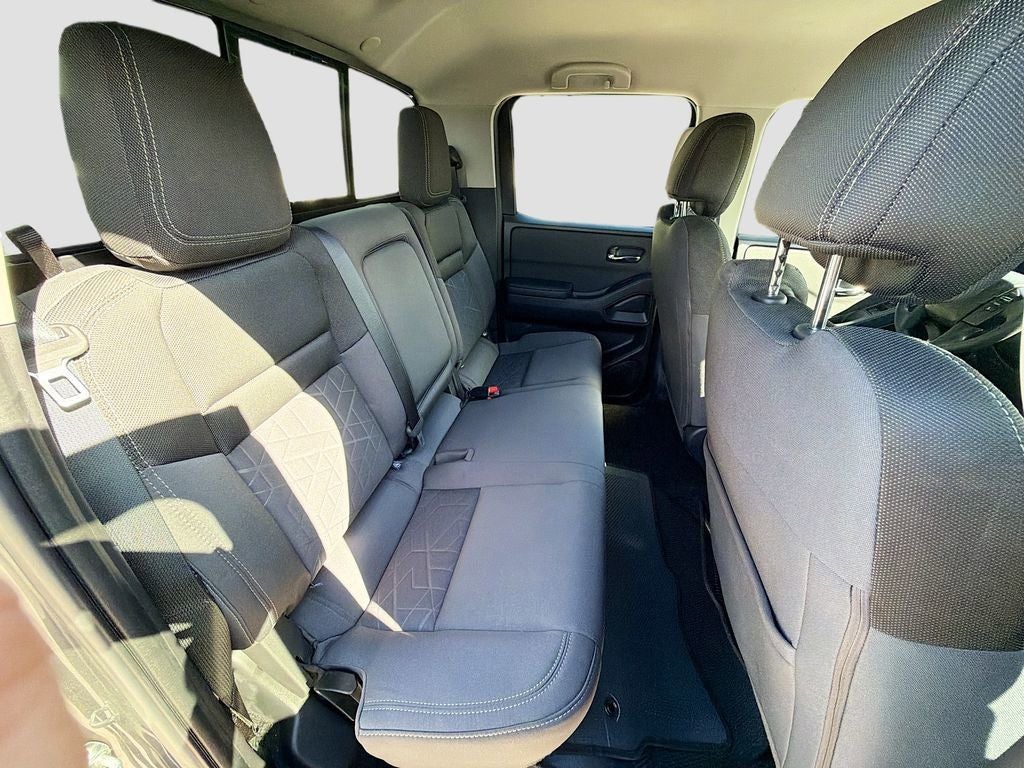 2025 Nissan Frontier SV LONG BED 4X4