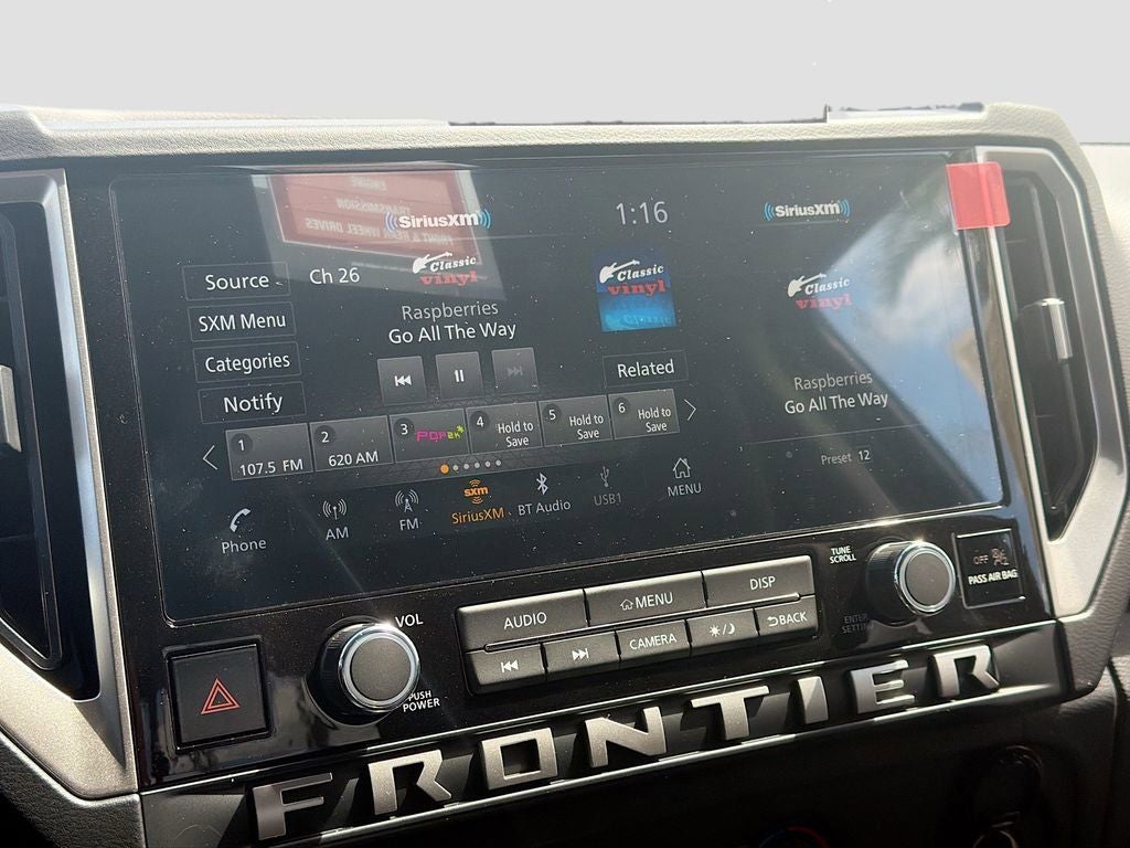 2026 Nissan Frontier SV