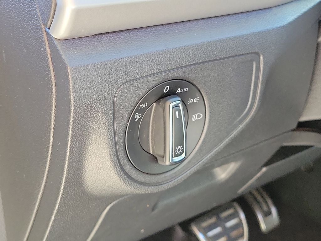 2021 Volkswagen Atlas 3.6L V6 SE w/Technology R-Line