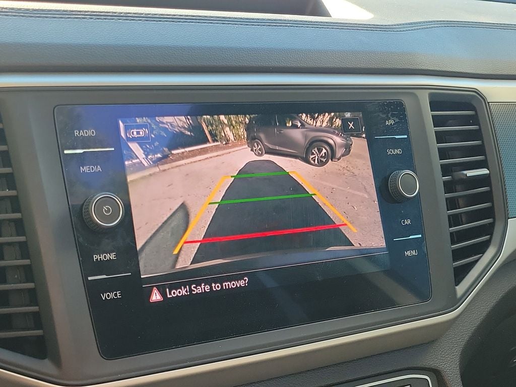 2021 Volkswagen Atlas 3.6L V6 SE w/Technology R-Line