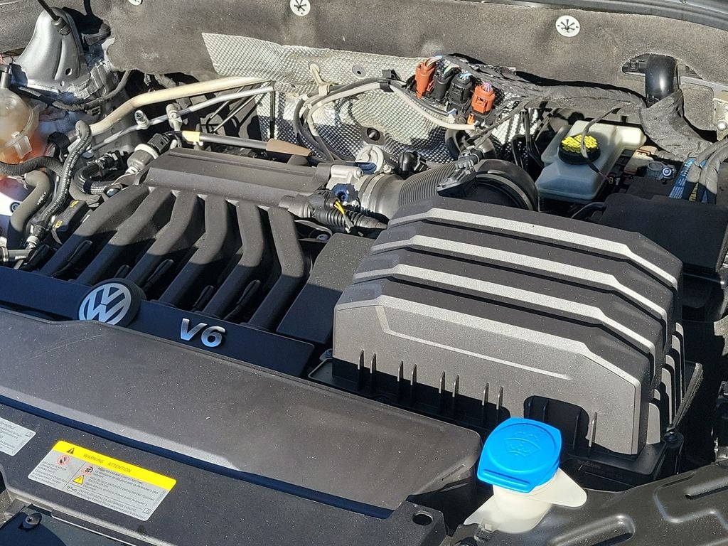 2021 Volkswagen Atlas 3.6L V6 SE w/Technology R-Line