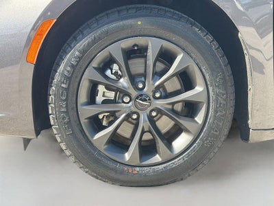 2021 Chrysler Pacifica Touring