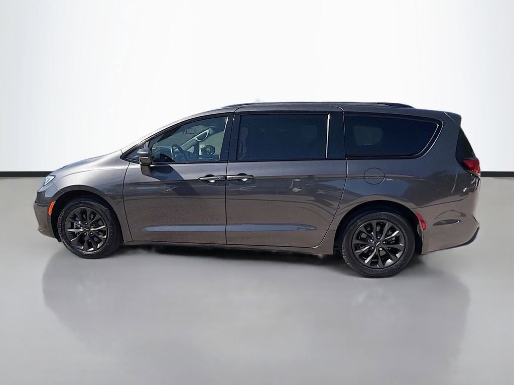 2021 Chrysler Pacifica Touring