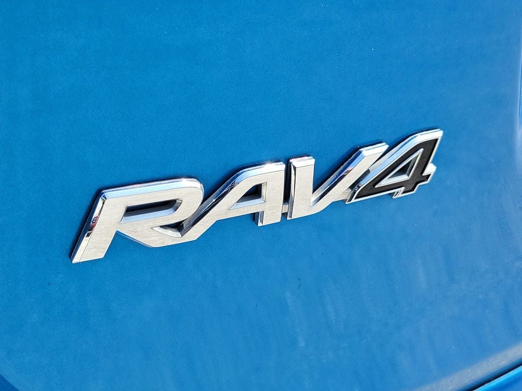 2017 Toyota RAV4 SE