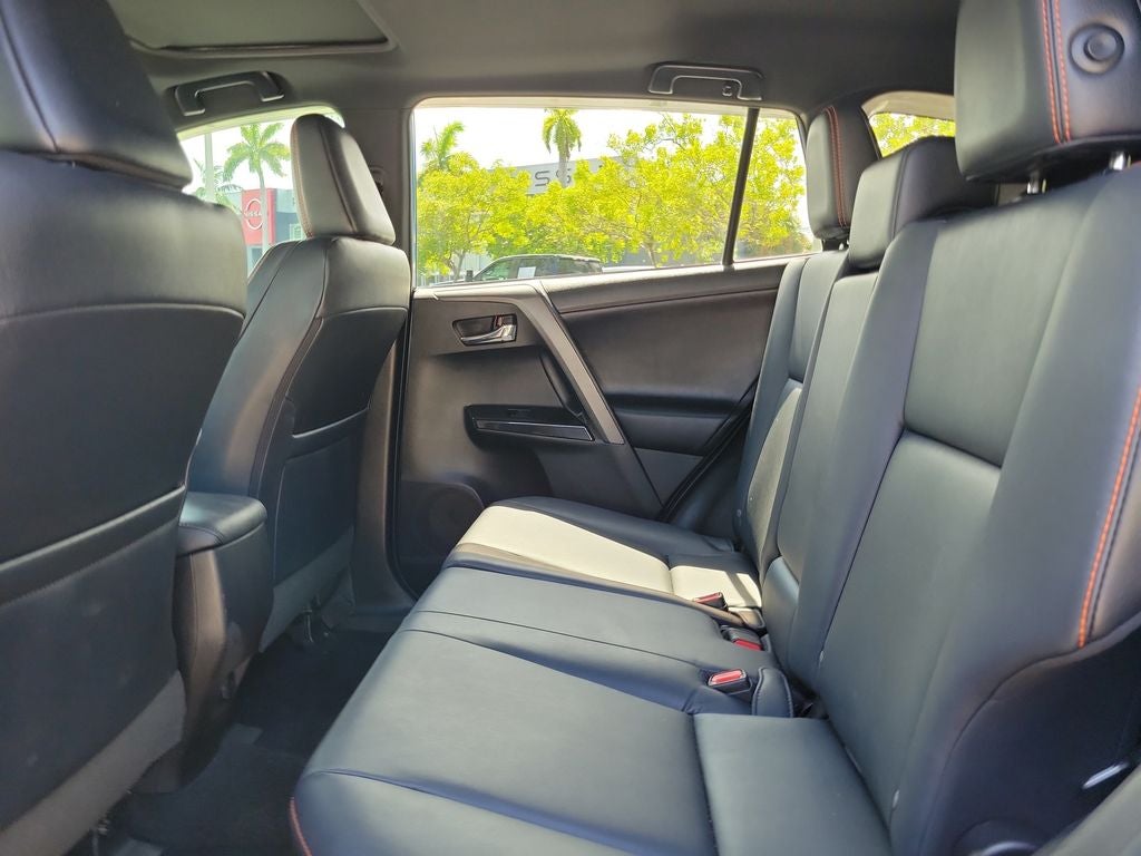 2017 Toyota RAV4 SE