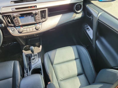 2017 Toyota RAV4 SE