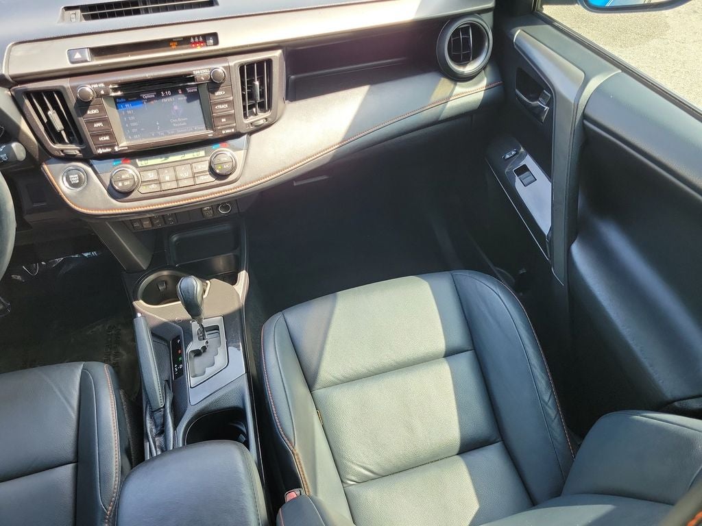 2017 Toyota RAV4 SE
