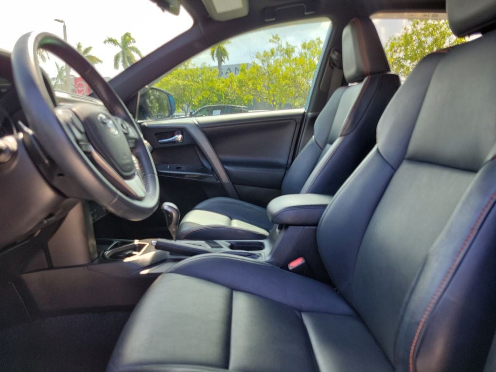 2017 Toyota RAV4 SE