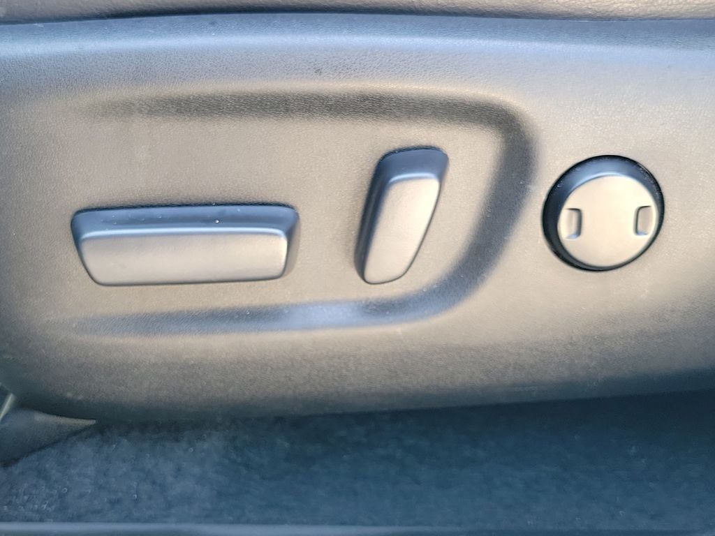 2017 Toyota RAV4 SE