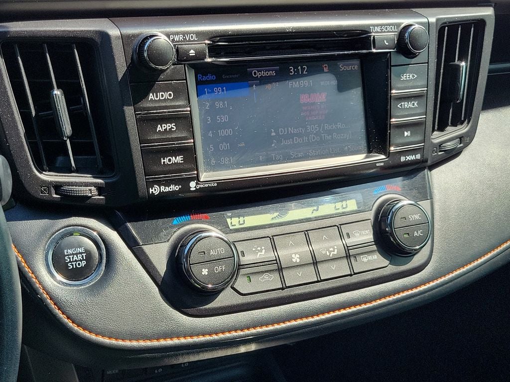 2017 Toyota RAV4 SE