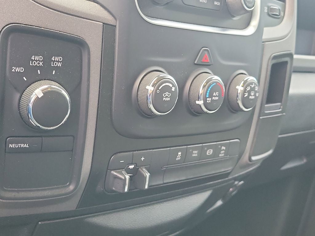 2018 RAM 3500 Tradesman DUALLY 4X4