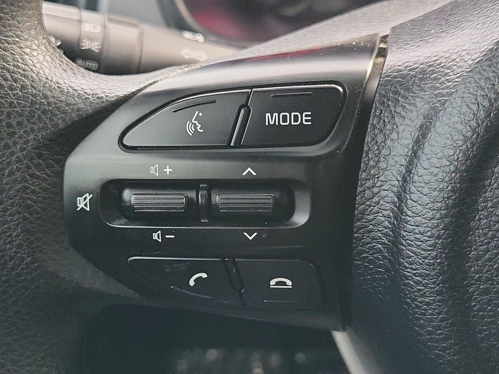 2023 Kia Rio LX