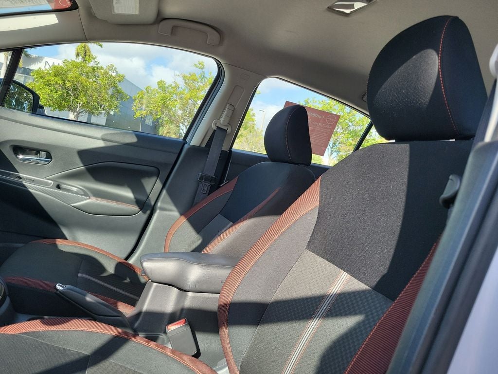 2025 Nissan Versa 1.6 SR