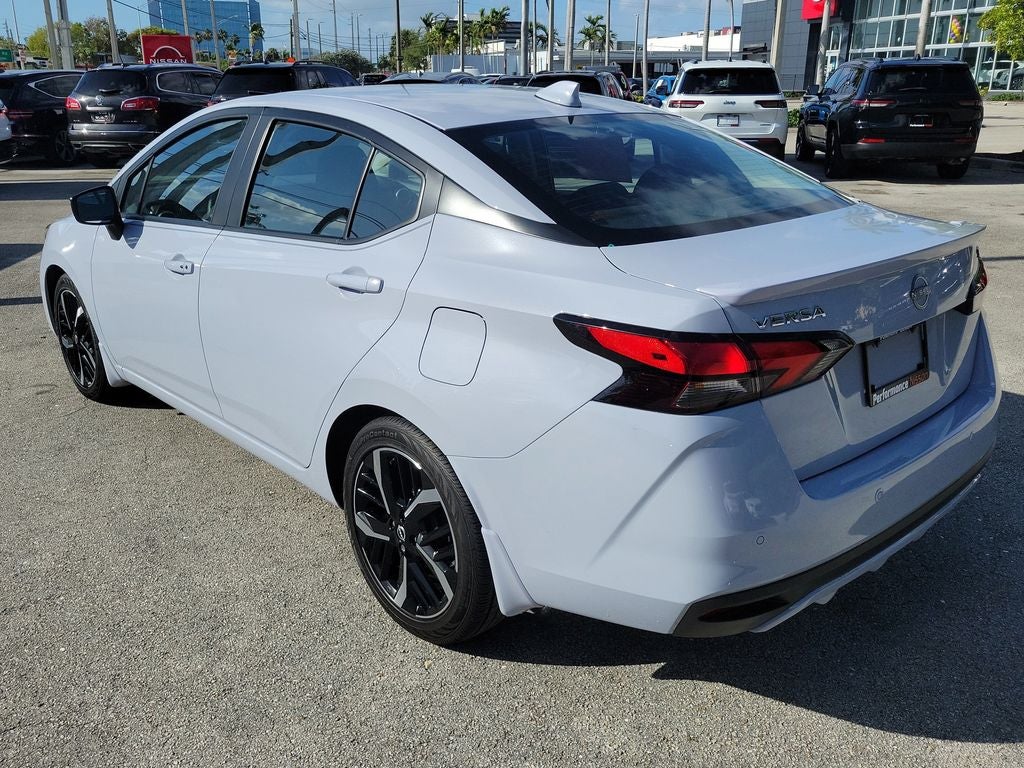 2025 Nissan Versa 1.6 SR