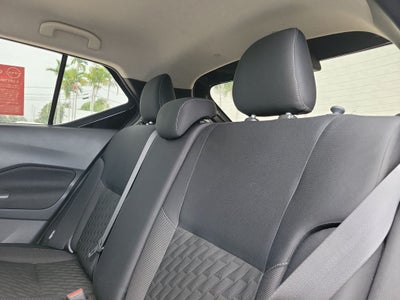 2022 Nissan Kicks S