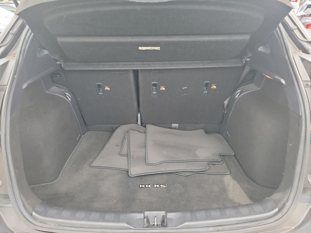 2020 Nissan Kicks S