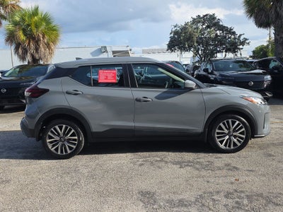 2023 Nissan Kicks SV