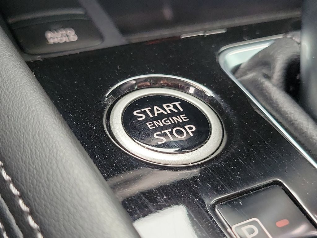 2024 Nissan Kicks SR W/PREMIUM PACKAGE