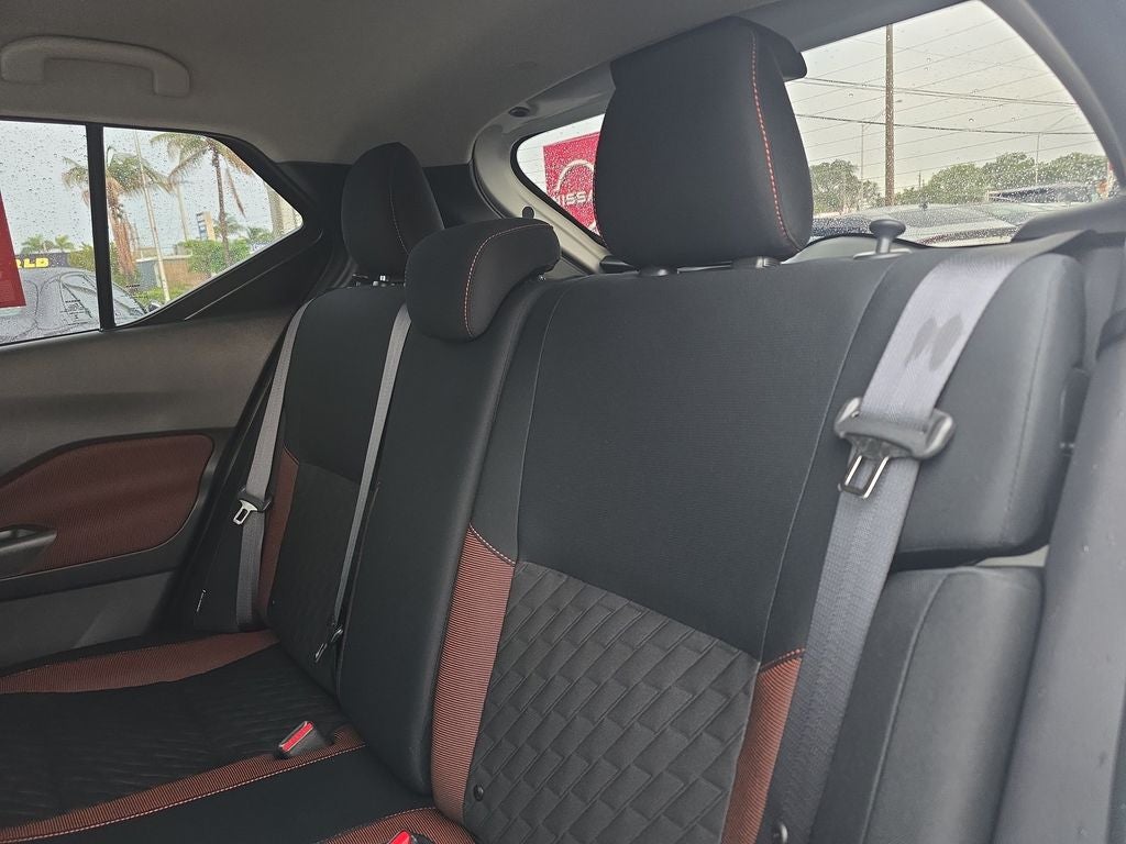 2024 Nissan Kicks SR