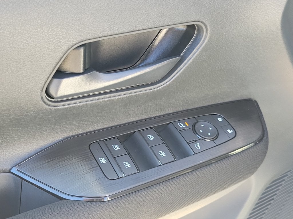 2027 Nissan Kicks S