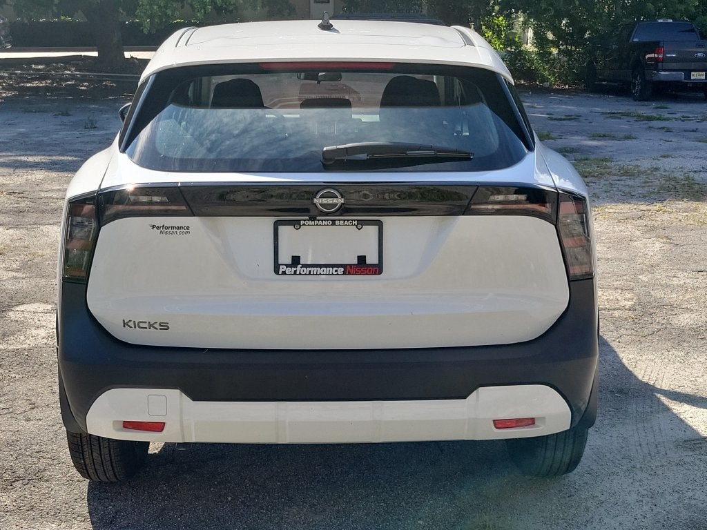 2027 Nissan Kicks S