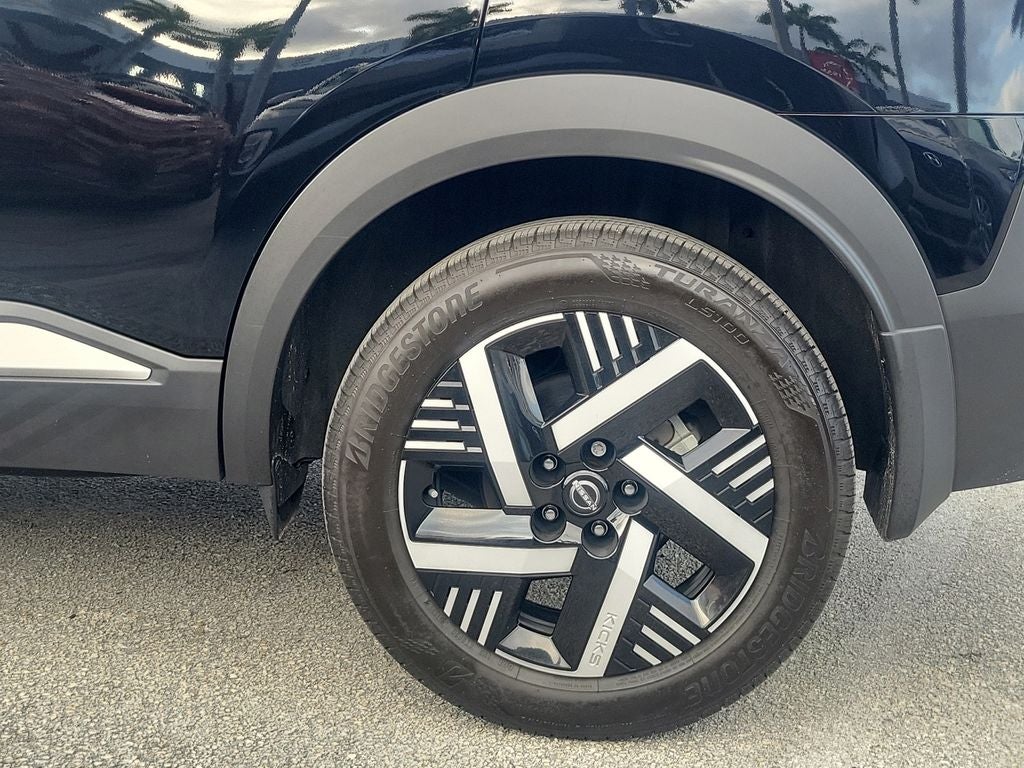 2025 Nissan Kicks SV