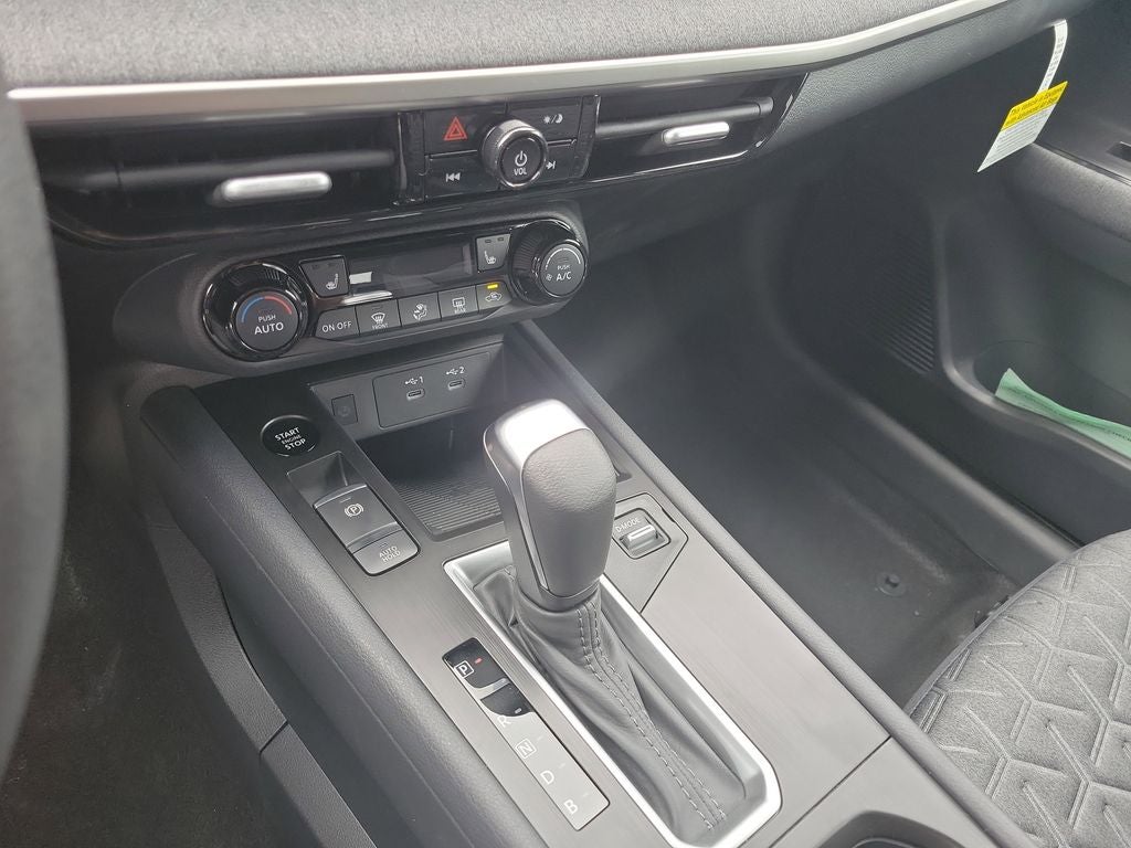 2026 Nissan Kicks SV Premium