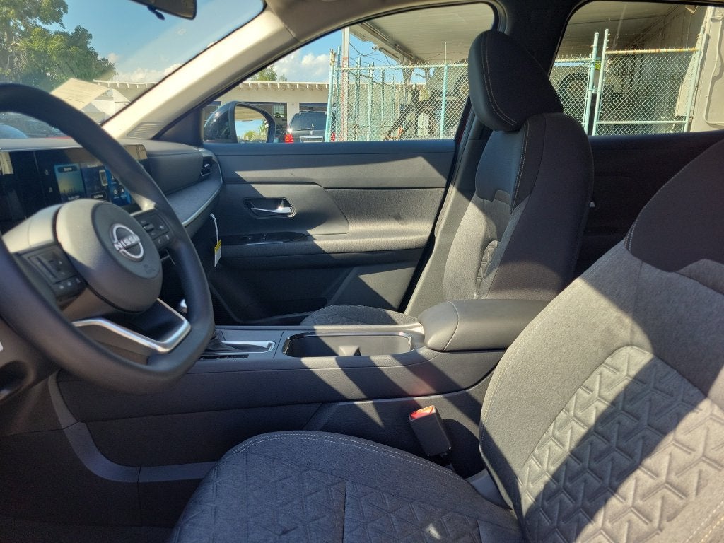 2027 Nissan Kicks SV