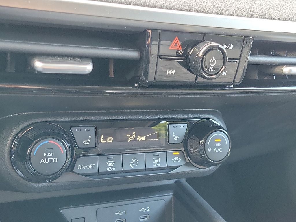 2026 Nissan Kicks SV Premium PKG