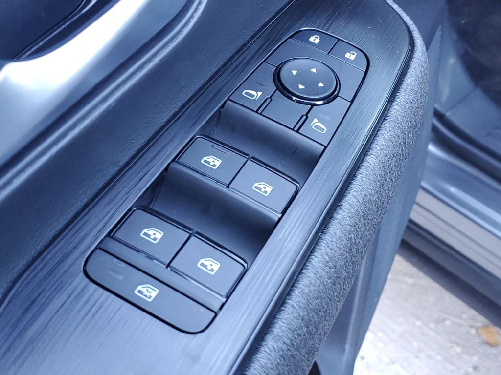 2026 Nissan Kicks SV Premium