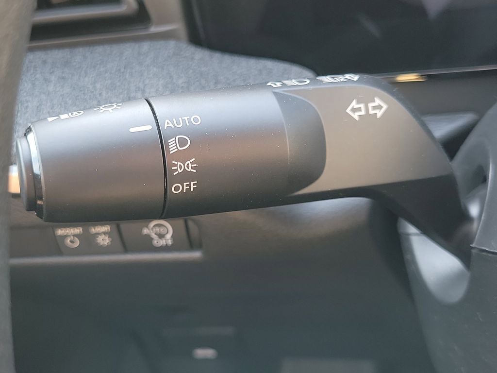 2026 Nissan Kicks SV Premium PKG