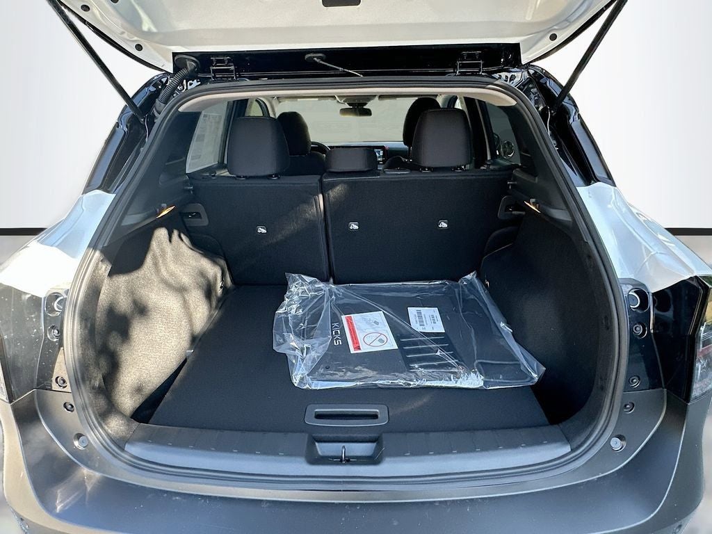 2026 Nissan Kicks SV Premium