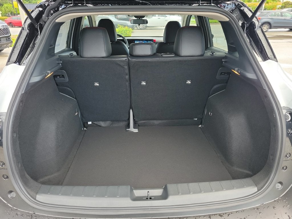 2027 Nissan Kicks SR